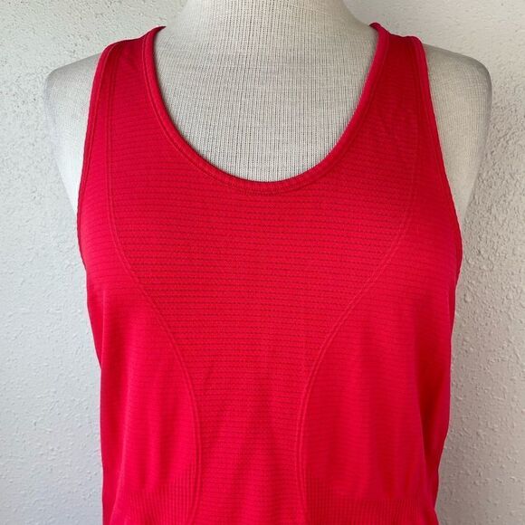 Zyia Red Tank Top Size L EUC - Picture 2 of 6